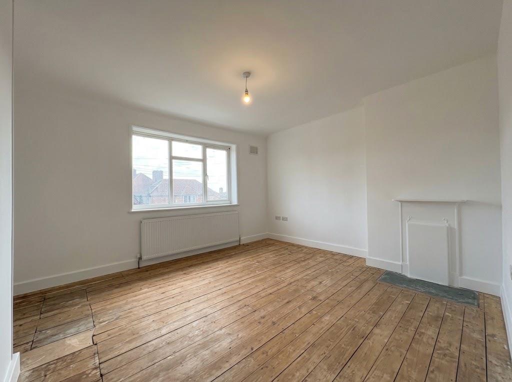 Abbots Road, Edgware, HA8, Edgware